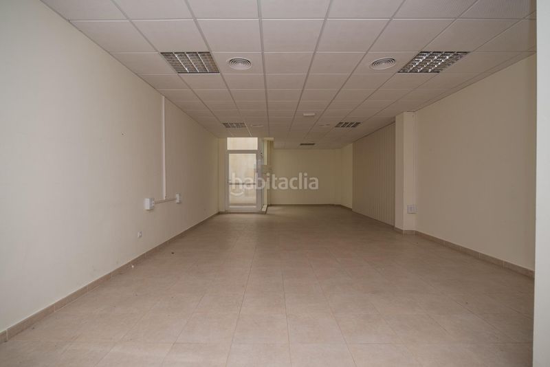 Foto 48216040-accb-4410-96e0-d19fbcdc8eb4. Local commercial dans calle castillo de caravaca 23 dans Lorquí
