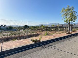 Terreno residenziale in Calle poeta josé martínez monroy 6. La quinta parcela urbana con todo preparado para construir