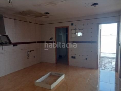 Foto b7624766-0abe-4d9b-a8a7-5c7130f33429. Xalet amb aparcament piscina a Ceutí