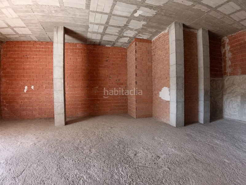 Foto c4eb3da2-eb21-4f0e-a4fa-0aa09244feff. Lloguer local comercial a Lorquí