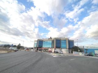 Oficina a El Pino. Oficina en el poligono industrial la estrella