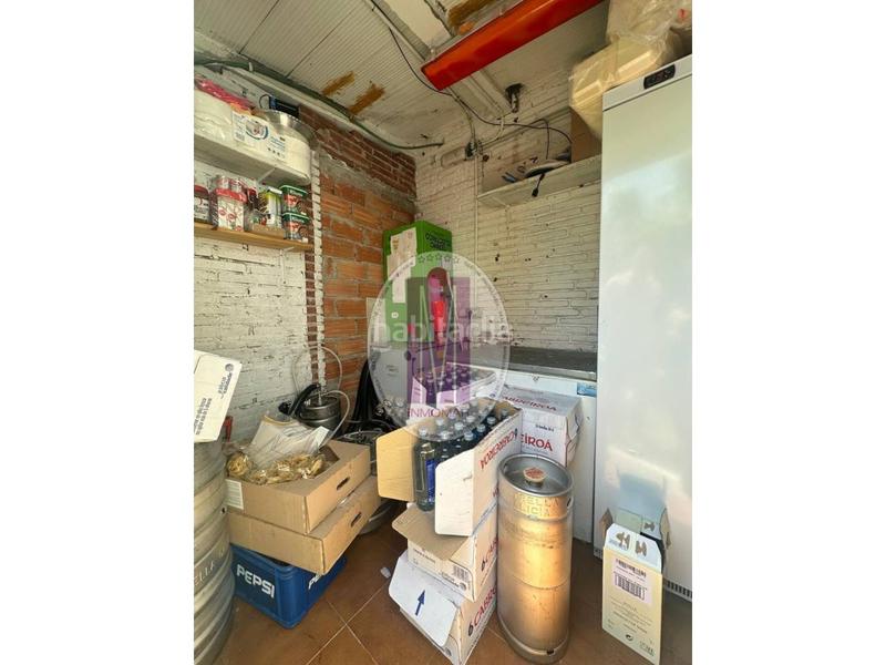 Foto 671a61d6-29a1-4090-a667-6d5df635776e. Pas-de-porte local commercial dans Lluminetes Castelldefels