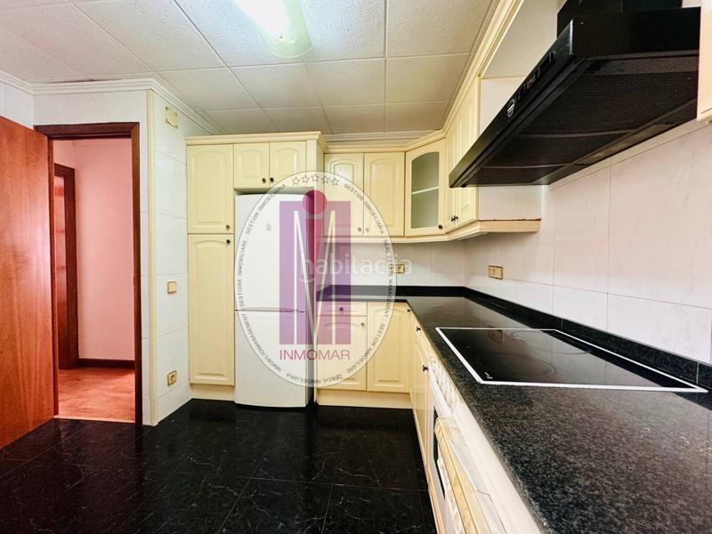 Foto fb5ad8cc-08dd-4fec-8003-605d6a0e3173. Piso buscas un piso amplio y luminoso ? en Can Vinader Castelldefels