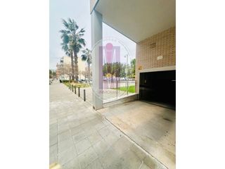 Rent Car parking in Calle agricultura 2. Parking en alquiler o venta en   zona els canyars