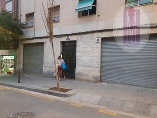 Bureau à Calle pubilla casas 35. Te presentamos un local comercial único