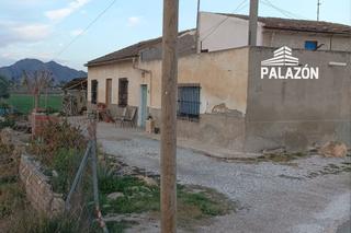 Masia a Catral. En catral