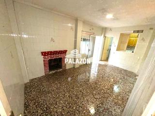 Maison à Crevillente. Casa de pueblo con patio, en san felipe neri crevillent   77 m
