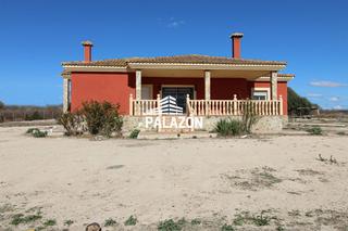 Xalet a Crevillente. Chalet en venta en crevillente alicante, a 5 minutos del pueblo