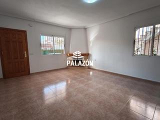Xalet a Rojales. Chalet en venta en algorfa alicante