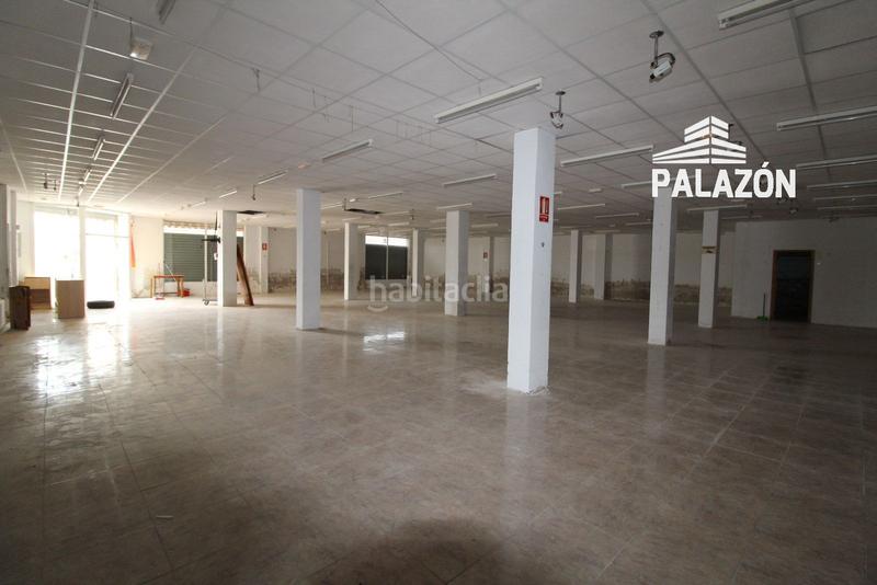 Foto 99085bb4-7a1a-4e7b-83cc-b0a3fc940837. Local comercial a Catral