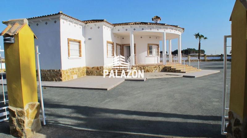 Foto 61df9945-4d33-4a2b-8829-905a4cf5f9dd. Miete chalet mit pool in Catral