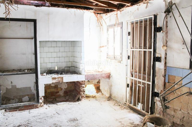 Foto efe430b3-b34f-4244-ae3b-8944ca06626e. Casa  de pueblo en venta alicante, a reformar en Albatera