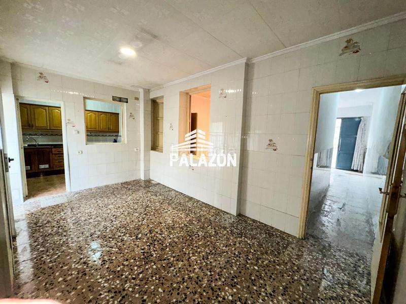 Foto b84d52e1-0167-47f2-b54b-7da4f09ca686. Casa a Crevillente