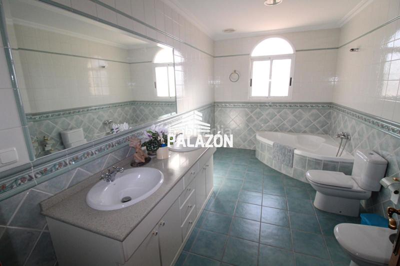 Foto e93a35a6-7bca-41db-83cb-267cba1af045. Xalet a Crevillente