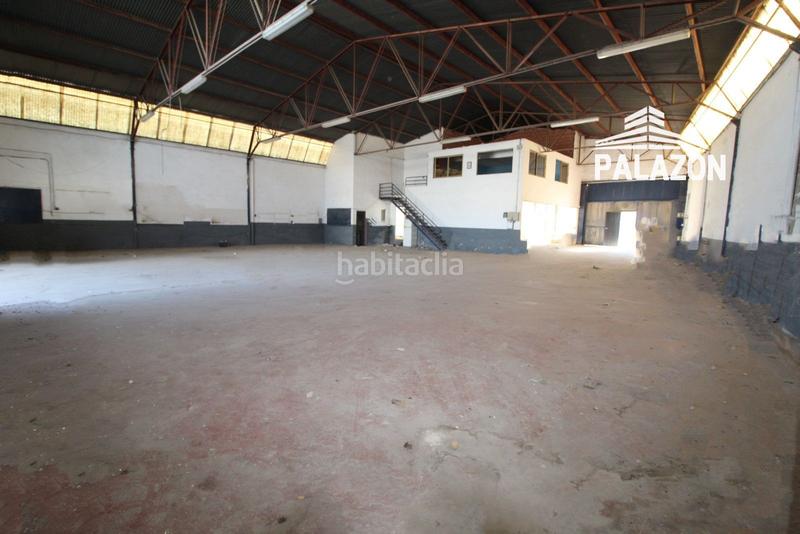 Foto 236f52aa-dbd6-48ff-bcef-b7196e1894fd. Nave industrial  en venta alicante en Catral
