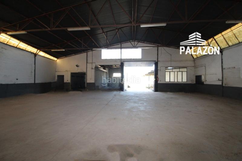 Foto 36d7924d-2c00-4ce4-b80f-7212cf224beb. Nave industrial  en venta alicante en Catral