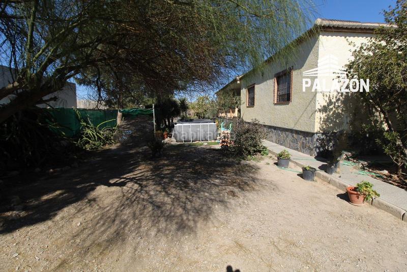 Foto 79e79ccf-4045-4bc3-bf56-718efbca3652. Chalet in Catral