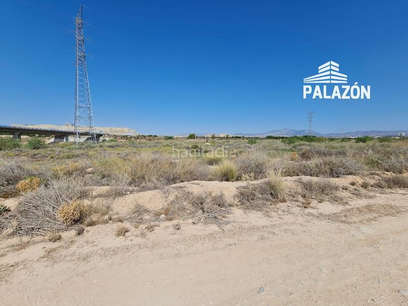 Foto 3fc9f292-5033-4b4d-b0fa-aad86f68066b. Propriété dans Paus - Polígono San Blas Alicante