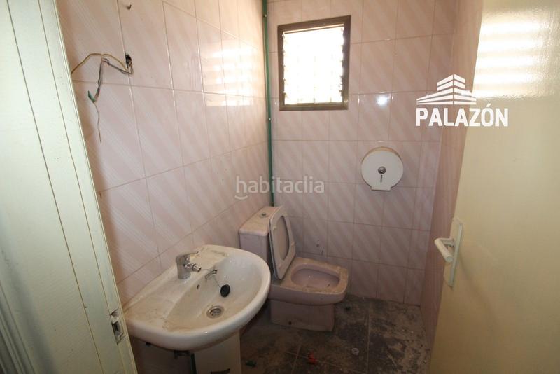 Foto 09ff65ca-063d-4ba4-8caa-7d24c88dc878. Location local commercial dans San Isidro