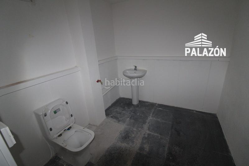 Foto fe559018-2461-4724-a080-0ff7399c93de. Location local commercial dans San Isidro