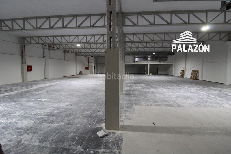 Foto fea188c1-fe7c-4998-8577-260b4c82cec5. Location local commercial dans San Isidro