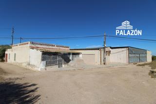 Masia a Crevillente. Casa de campo con almacén en venta en crevillente alicante