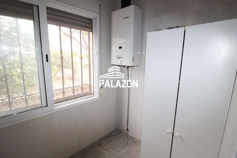 Foto b4445e33-5c02-42ff-ac3f-92154229ab57. Xalet a Catral