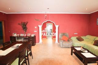 Chalet en Catral. Chalet en venta en catral alicante, a 2 minutos del pueblo.