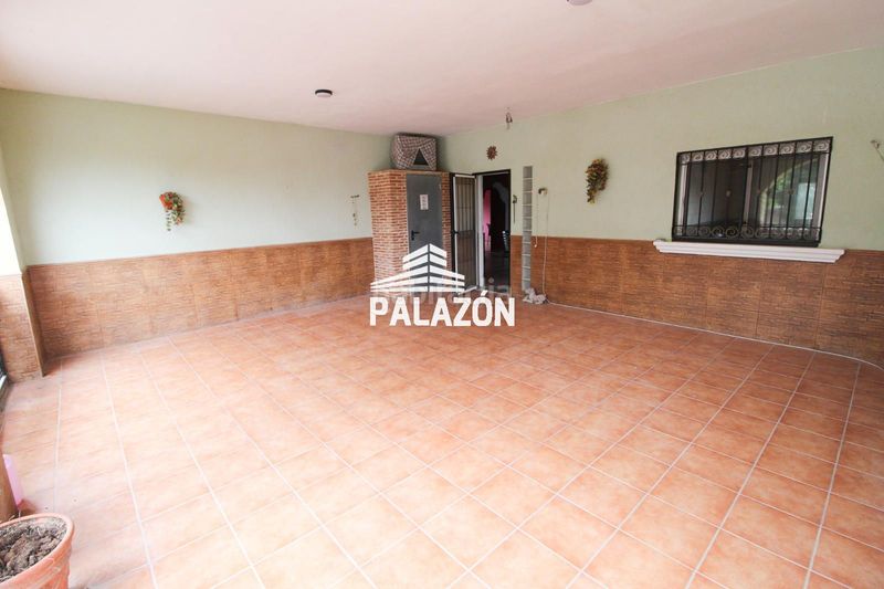 Foto c55da2c9-9312-4b6f-98c4-3af8512ab94e. Xalet a Catral
