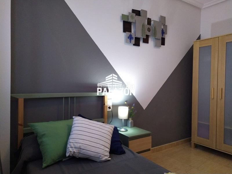 Foto c2f49e12-6029-41b3-bd1d-fd1c5dd8c0e6. Lloguer apartament amb aparcament a San Isidro