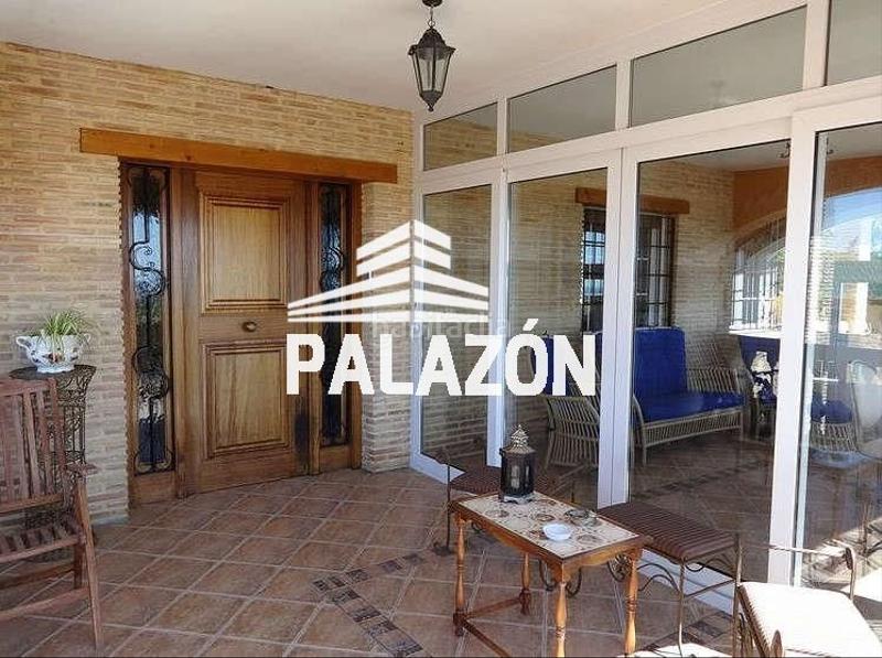 Foto 0ed309e7-31d8-4026-93fe-d2c3eb68d136. Xalet amb aparcament piscina a Crevillente