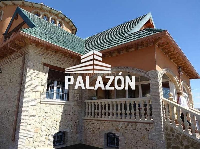 Foto 2fb9e863-564c-4a9c-9bde-2e8c05392b60. Xalet amb aparcament piscina a Crevillente