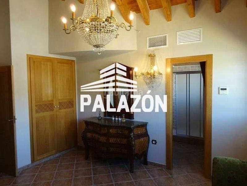 Foto 43059908-7dea-4364-acc4-54008a9a2bd4. Xalet amb aparcament piscina a Crevillente