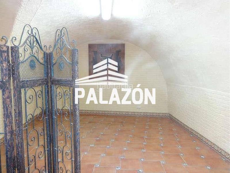 Foto 790232f6-9ae5-400f-ac4f-3cadeb044598. Xalet amb aparcament piscina a Crevillente