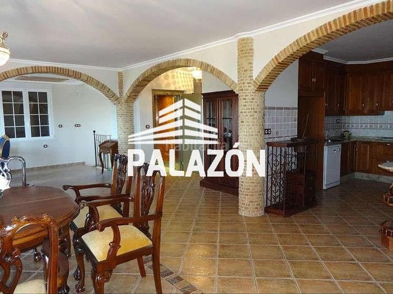 Foto c4175064-7f7a-43c6-a9b9-ea36ed7f42ab. Xalet amb aparcament piscina a Crevillente