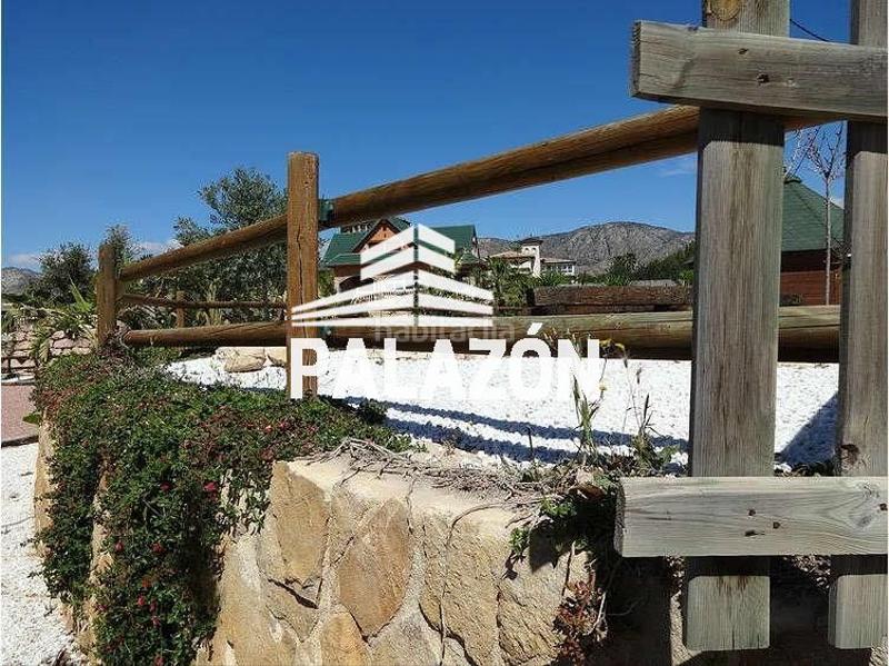 Foto cec0b253-5fa6-4108-808a-955a768d07e4. Xalet amb aparcament piscina a Crevillente