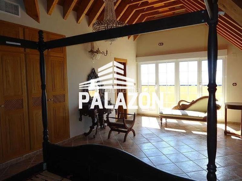 Foto edda31d1-8c6f-486b-8886-cccec6fd9188. Xalet amb aparcament piscina a Crevillente