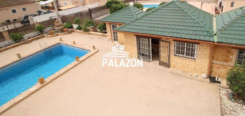 Foto 271e6fe7-0e3c-4037-b3b3-dc12c5078a80. Chalet with parking pool in Catral