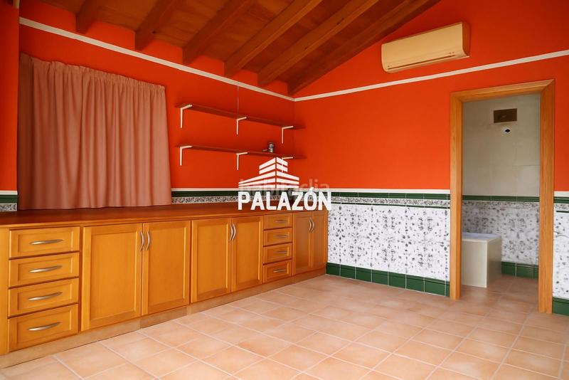 Foto 65b0b386-3b2b-42cc-bc2f-7814d63390ae. Chalet with parking pool in Catral