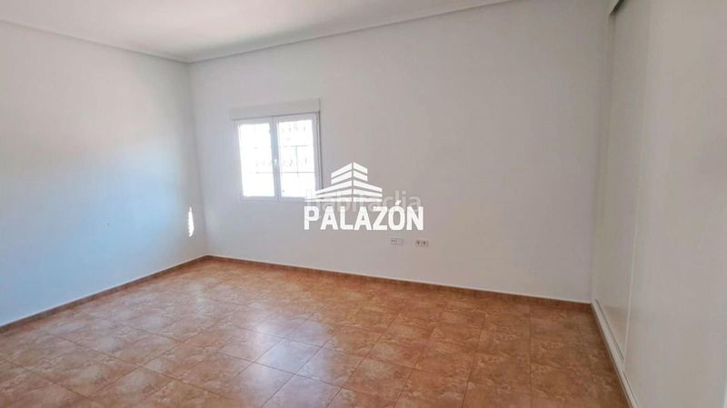 Foto a05d2294-af9d-47bc-954a-ff7db1cc04e8. Xalet a Catral