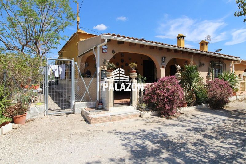 Foto f7aca28c-5eb1-4b80-9322-59ca675944fd. Masía casa de campo adosada en venta alicante en Crevillente