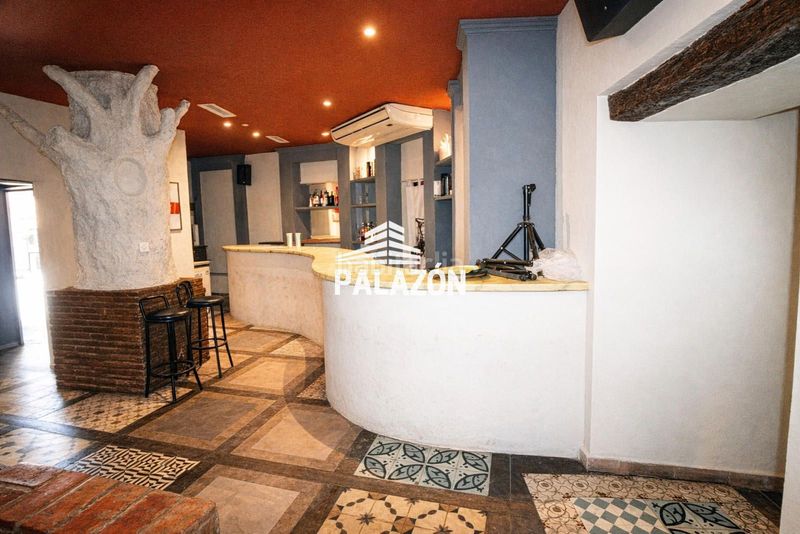 Foto a29780ca-73b8-45e4-bfaf-6160ca4420f8. Local comercial a Catral