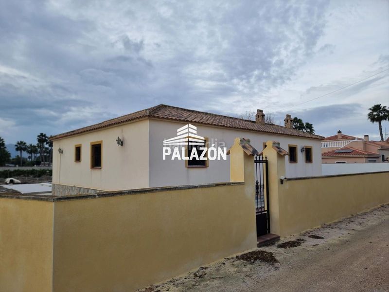Foto a1f3b1de-ca2c-415c-b94c-8ecd659420af. Xalet a Catral