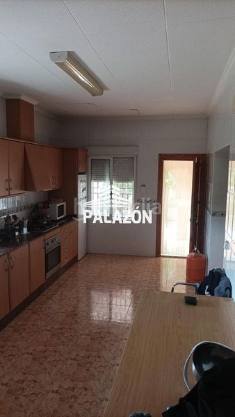 Foto eafa5da0-08ed-4d97-9967-00f2568da5a3. Masia a Catral