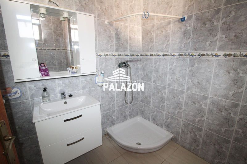Foto 3158a74c-89f1-493a-a796-37fd2705292c. Casa amb aparcament a Dolores