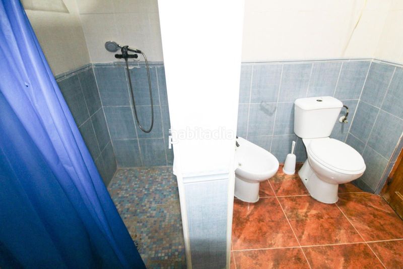 Foto c756e460-3a81-4245-98e1-4f52334d0e40. Casa amb aparcament a Dolores