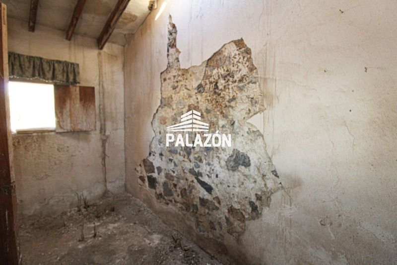 Foto 12b0c815-176c-4e08-960e-715886fd3171. Masia a Catral