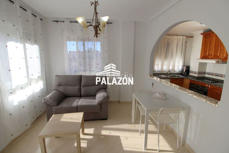 Foto 4d93ef87-7a1a-4e3b-8e1a-8c285277c329. Lloguer apartament amb piscina a Catral
