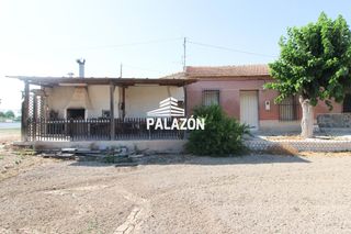 Bauernhof in Callosa de Segura. Casa de campo adosada en venta en callos de segura alicante