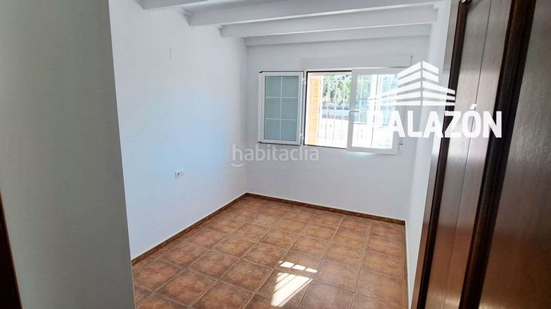 Foto 49c676bb-a360-428f-a278-8294e984be29. Xalet amb aparcament a Catral